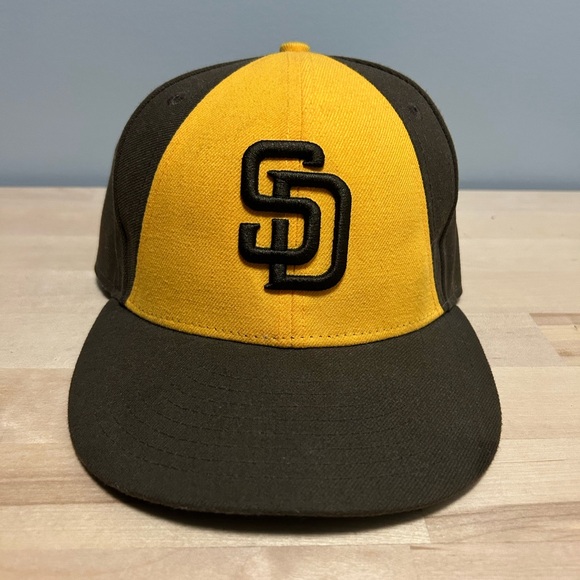 New Era Other - San Diego Padres New Era Retro Fitted Cap Size 7 1/4